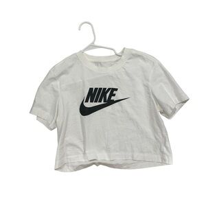 Nike cropped tee